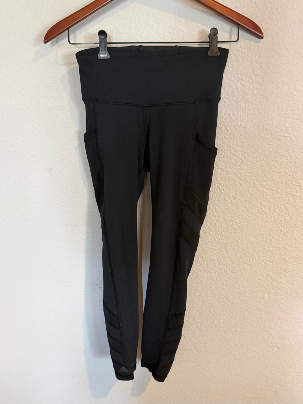 Athleta High-Waist Black Women’s Active Leggings with Side Pockets XXS